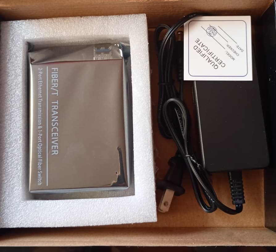 Media Converter (Gigabit & PoE) 1 puerto de Fibra SFP y 2 port RJ45 Ethernet Gigabit PoE + Transceiver  1GB SM 20Km - Conversores Media Converter
