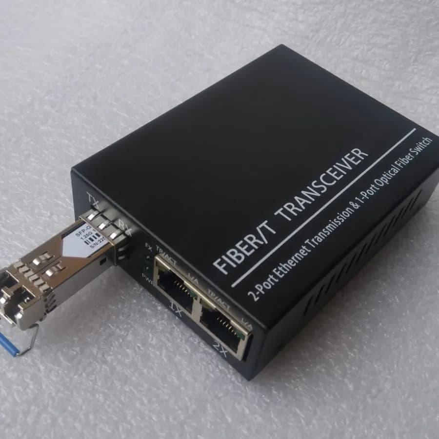Media Converter (Gigabit & PoE) 1 puerto de Fibra SFP y 2 port RJ45 Ethernet Gigabit PoE + Transceiver  1GB SM 20Km - Conversores Media Converter