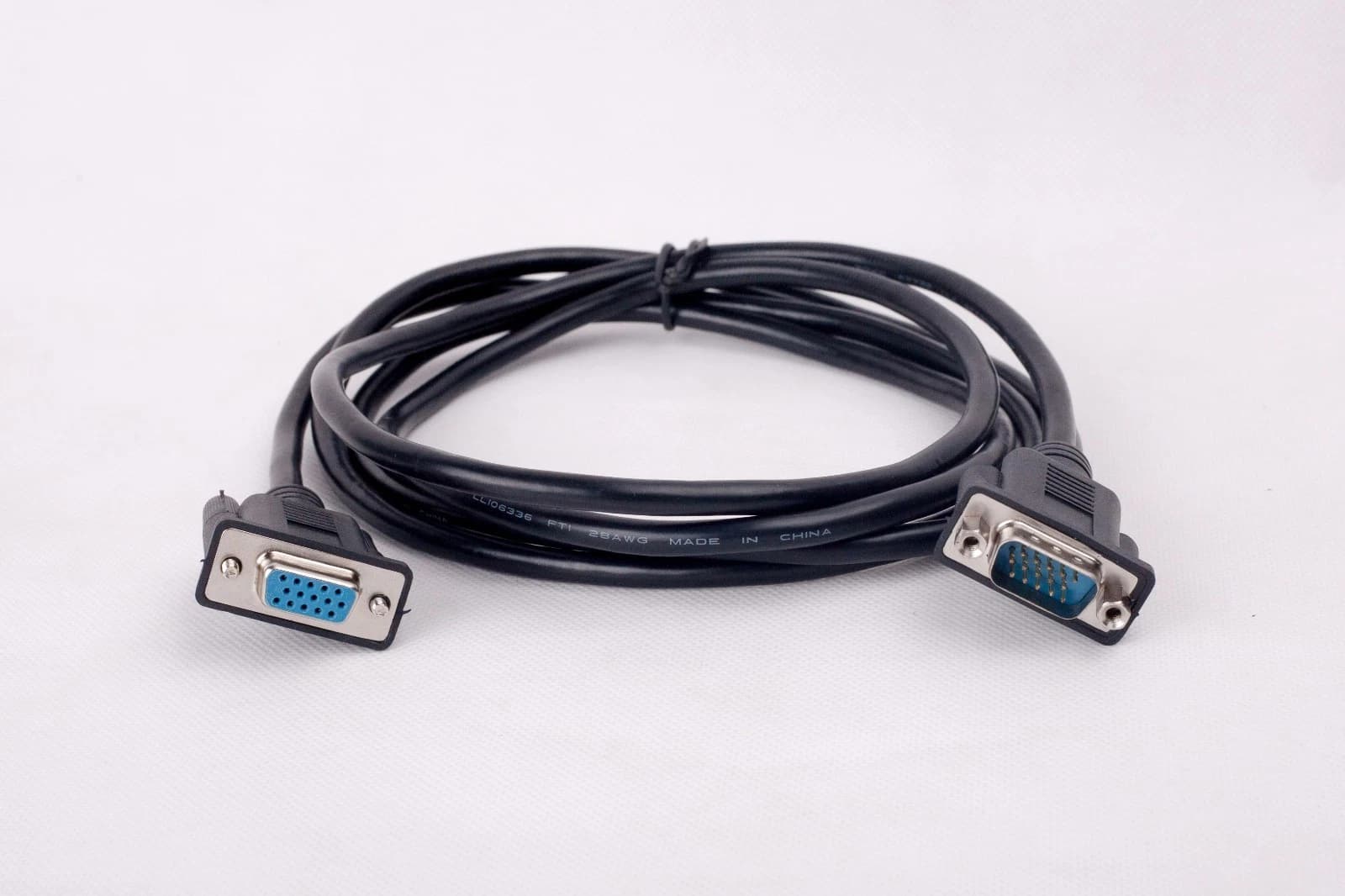 Cable de extensión VGA para monitor 15 pin VGA macho/hembra negro, 1.8 mts marca Zenhon - Varios
